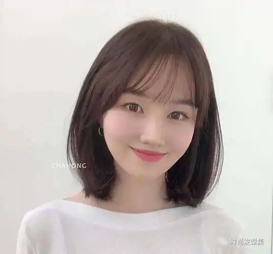 宝藏女孩的"齐肩短发"|发型|夏都_网易订阅