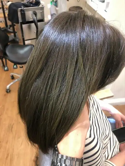 墨尔本染发6度闷青亚麻色显白发色推荐