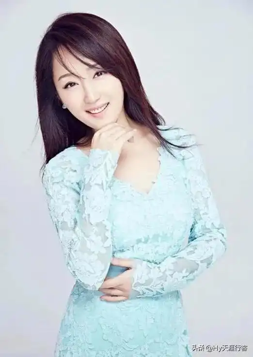 回忆90年代甜歌后杨钰莹:美丽与才华的传奇