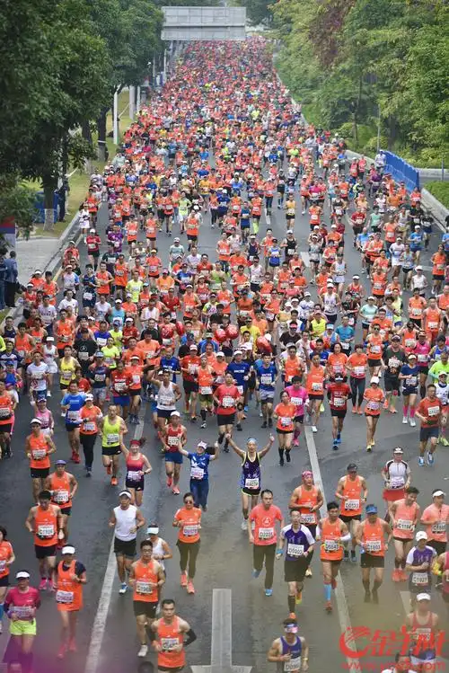 2020广州马拉松赛正式开跑