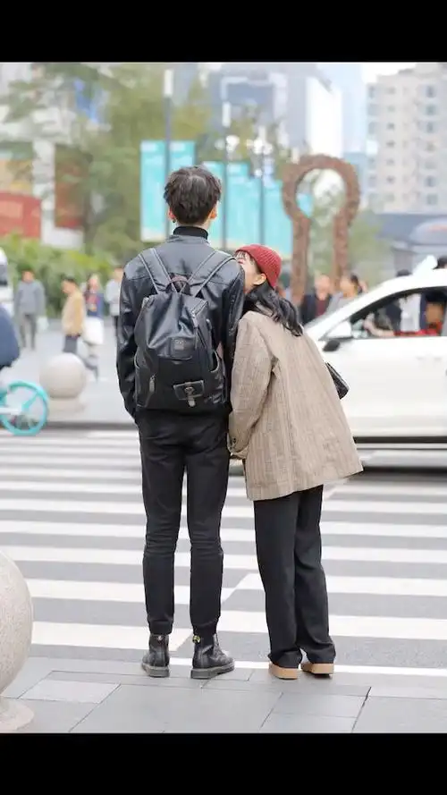 这就是所谓的最佳男女身高搭配吧