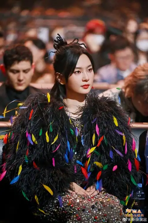 周笔畅微博音乐盛典年度优秀歌手