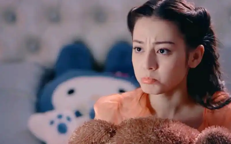 吴安珀(迪丽热巴)是吃可爱长大的吧!_哔哩哔哩_bilibili