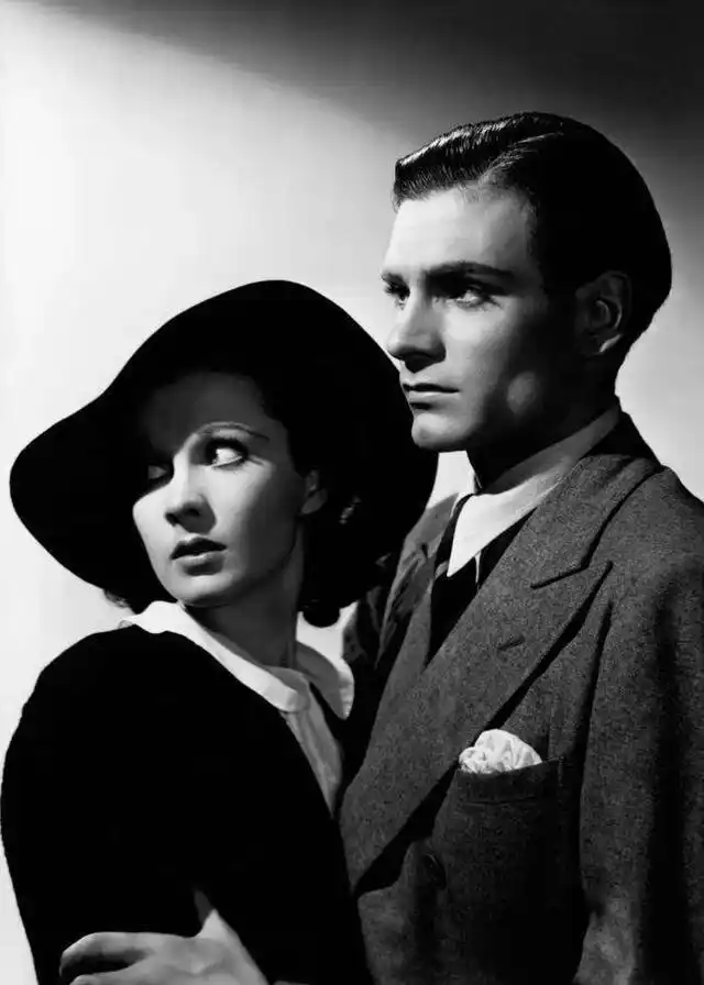 费雯丽既有美貌又有演技的乱世佳人为何最终变成疯女人