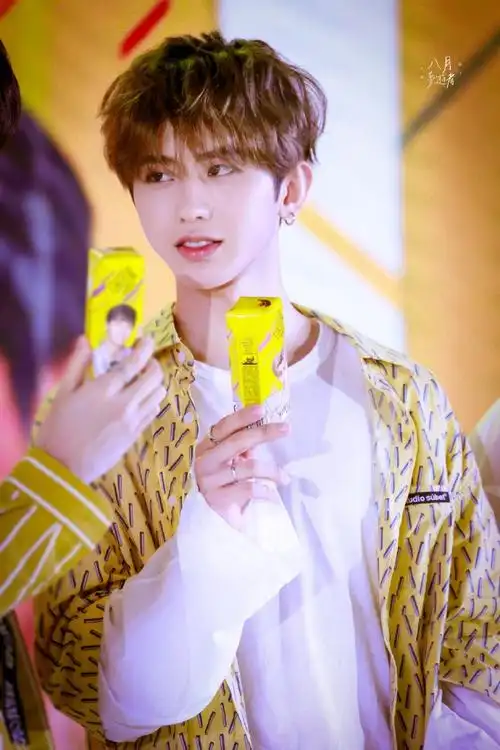 蔡徐坤新歌afterglow##原创音乐制作人蔡徐坤