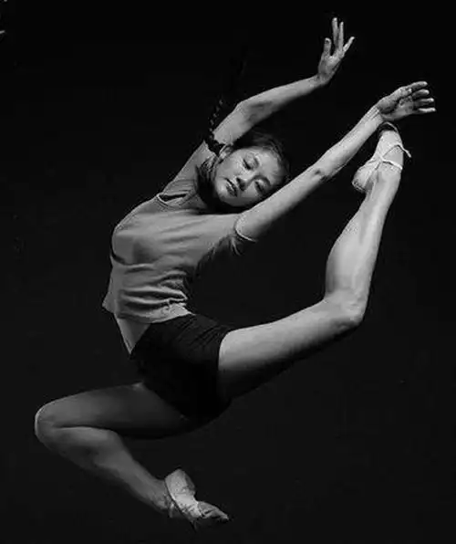 《芳华》女演员谁最美?钟楚曦美到时间静止,网友:苗苗身材最好