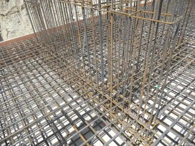 [分享]筏板三层钢筋图片资料下载