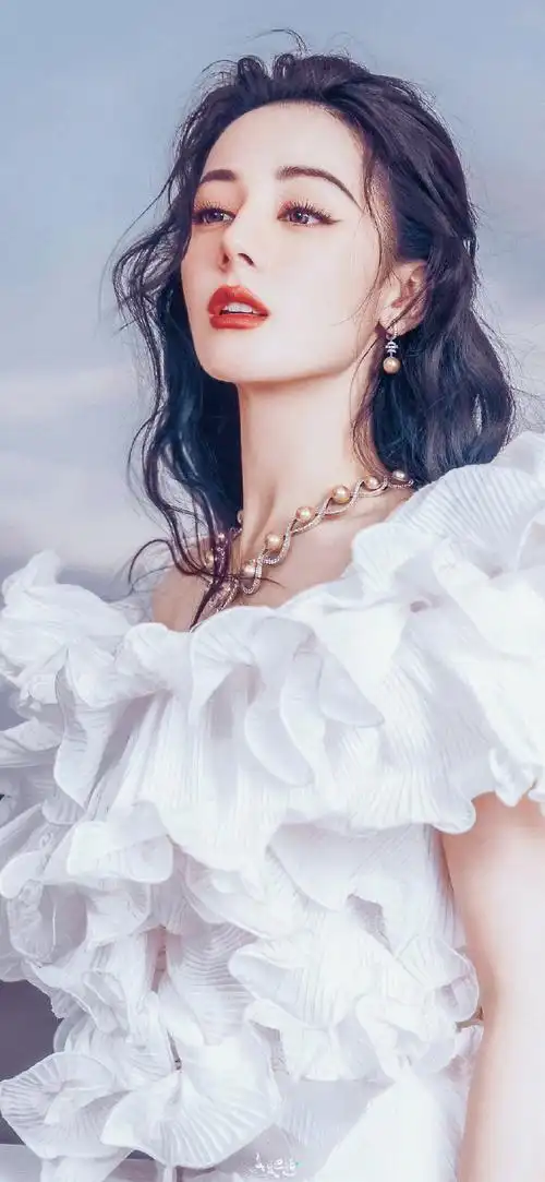 迪丽热巴一年22套高定##迪丽热巴 霞光神女