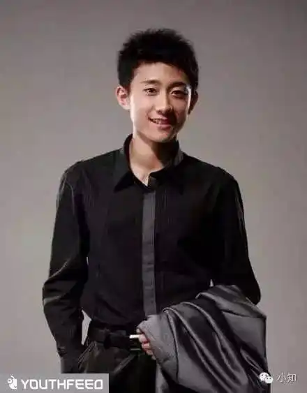 《家有儿女》里的小刘星长大了,变成了个"混混"!