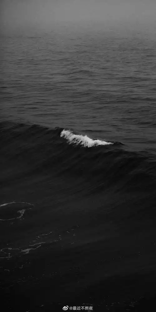 求一张海浪壁纸,求到了