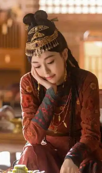 唐嫣新剧村姑也疯狂即将播出造型太辣眼网友女大十八变