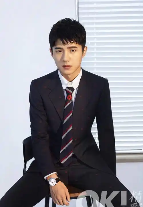 流量小生王俊凯,包裹严实游游乐园,被粉丝一眼识出_生活_明星_鲜肉