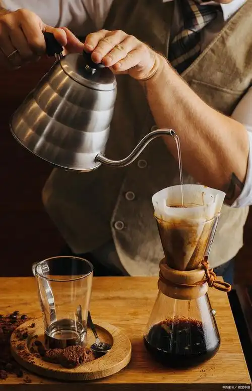 学会这个手冲咖啡神奇公式,让你的咖啡怎么冲都好喝!