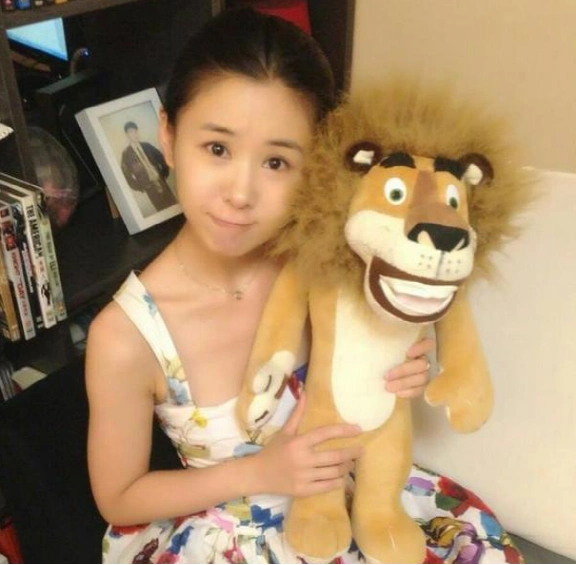 带你参观王雷住的豪宅,连柜子都是实木的,平时几乎不做饭