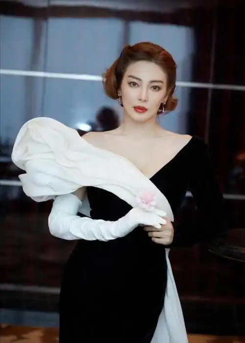 两次闪婚闪离的张雨绮,早已活出另一种人生|张檬|何炅|谢娜|黄圣依