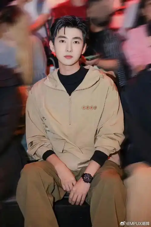 mpux##时尚穿搭##刘昱晗凌晨