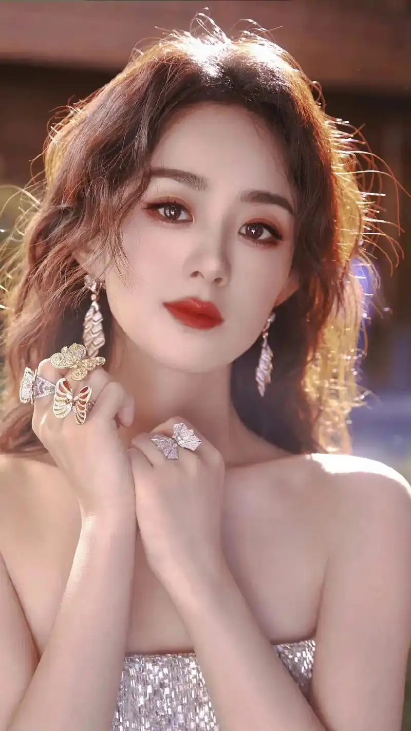 戴比尔斯品牌代言人赵丽颖 #赵丽颖#赵丽颖戴比尔斯 #赵丽 - 抖音