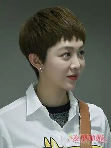 假期过后正常上班如何剪头发好看 女性干练利索短发到达最佳范_发型