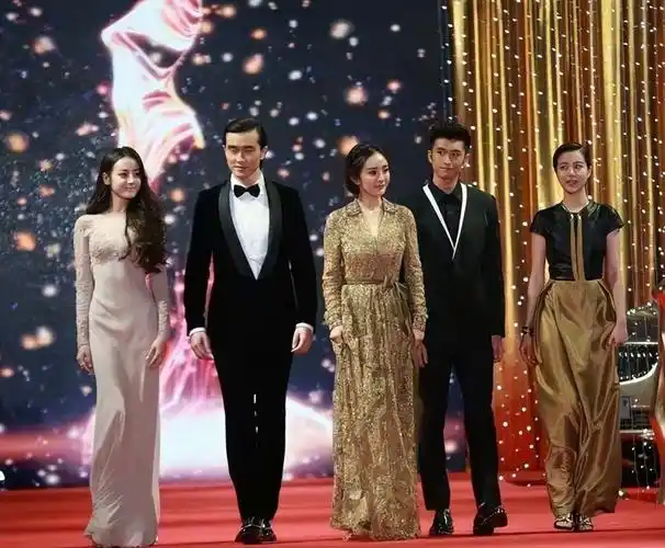 带着遗憾离开;正值转型期的热巴,也算是熬过了艰难的时期;高伟光