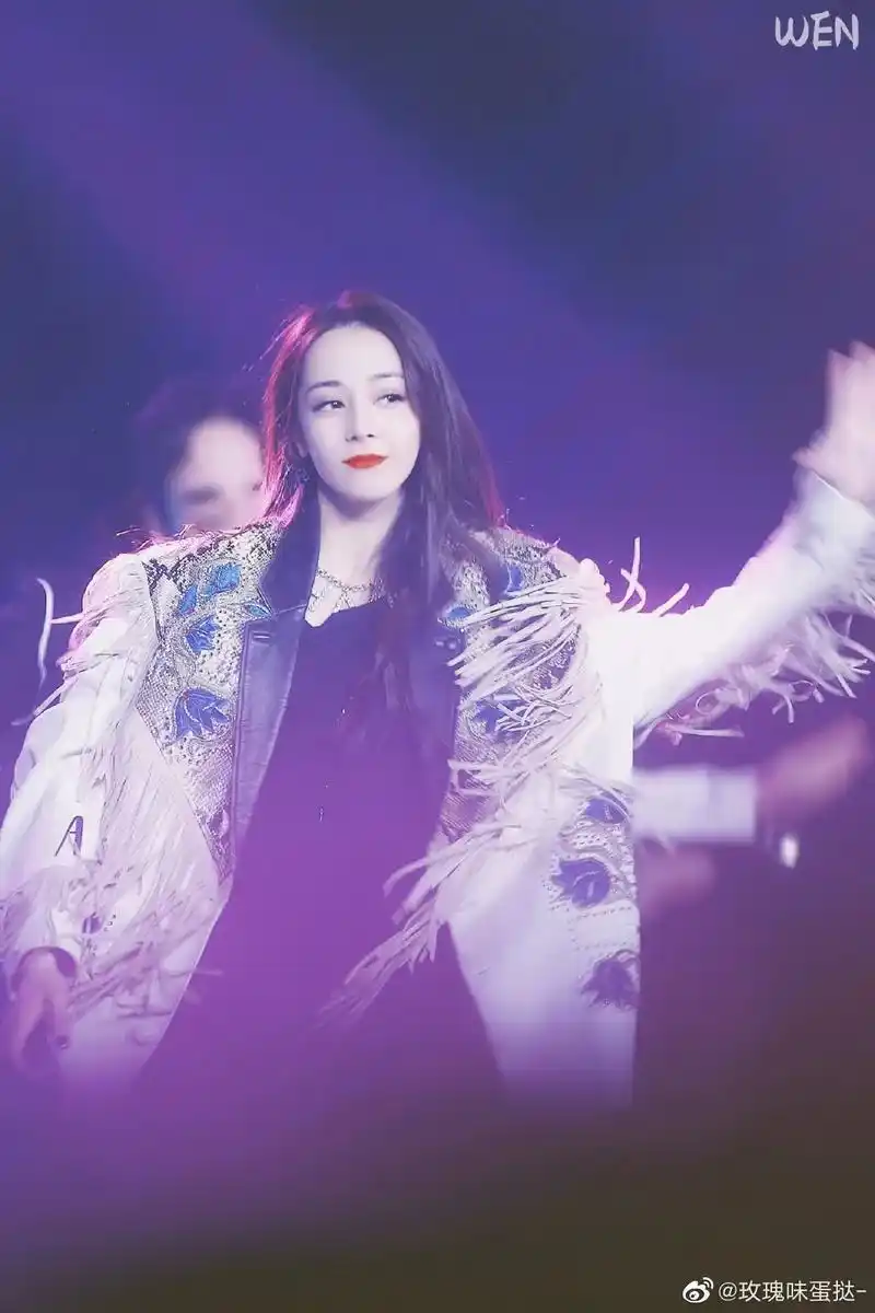 歌曲麦浪 #迪丽热巴 #向全世界安利 还记得19年热巴的那 - 抖音