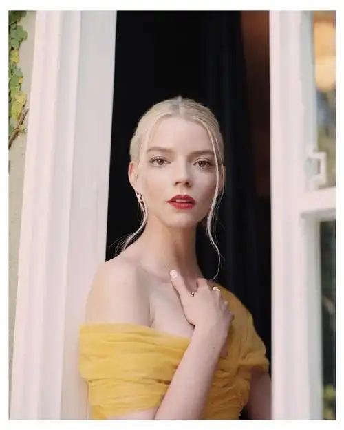 安雅·泰勒-乔伊##anya taylor-joy