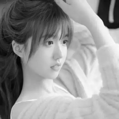 女生头像黑白系唯美清新图片