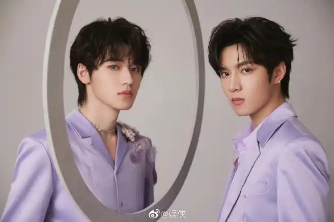 宋亚轩刘耀文抽卡抽到自己