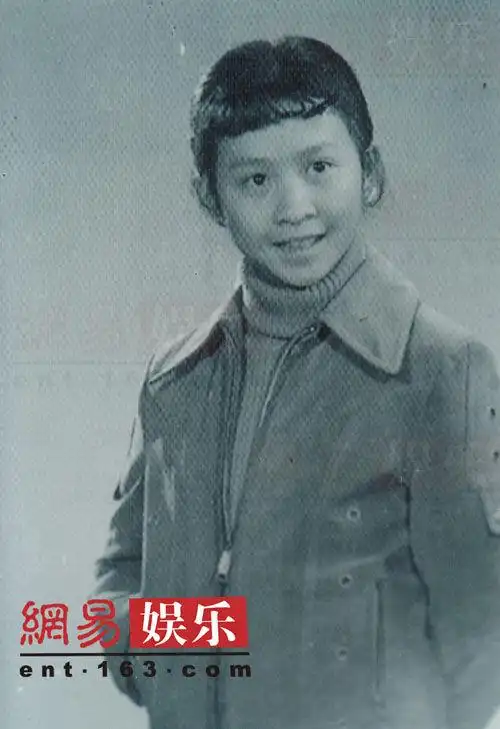 独家:刘嘉玲私家童年照曝光
