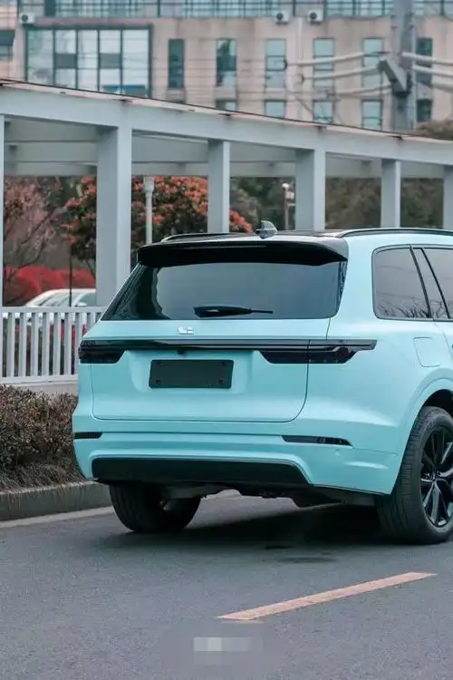 理想one改色冰川蓝 清爽的感觉油然而生-新浪汽车