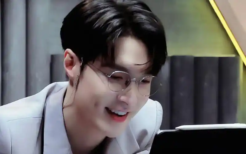 【张艺兴丨甜向】年龄也挡不住的可爱!