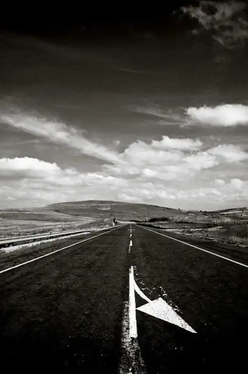 无人,竖图,黑白,室外,白天,正面,旅游,度假,美景,山,山脉,道路,路