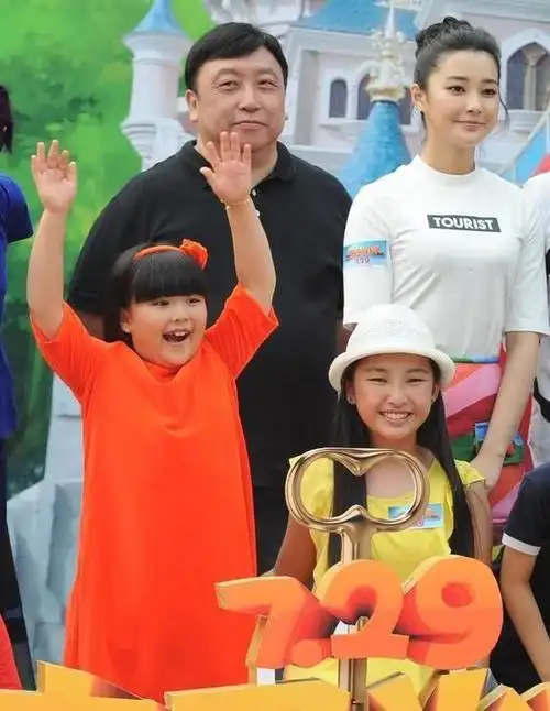 与其说李湘退休不如说她要专注运作王诗龄的上位了