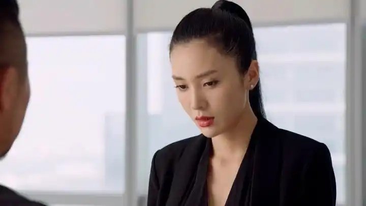 小幸福:大叔拿钱跑路,女子得知冷眼旁观,结局令人期待