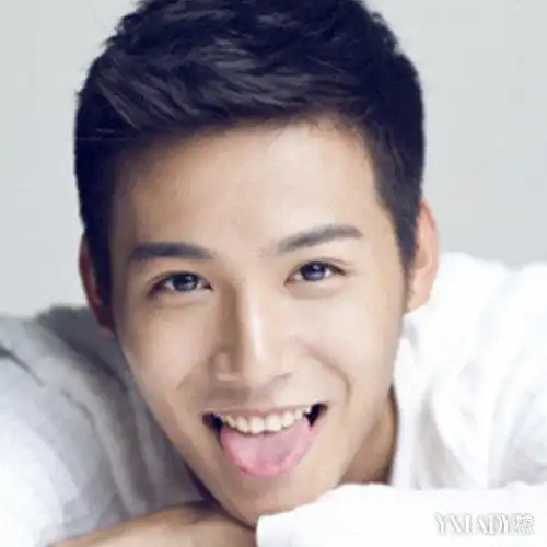 盘点男生清新短发发型 清爽短发帅气来袭提高回头率