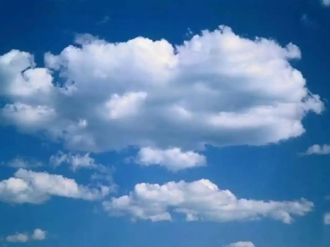 唯美云朵图片,超治愈94.92天上的云,聚聚散散,变幻莫测. - 抖音