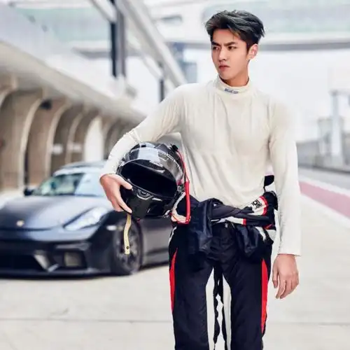 吴亦凡赛车科普博