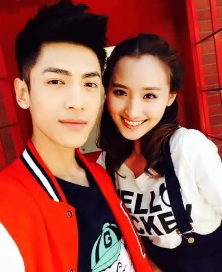 罗云熙整容前后照被曝光揭秘罗云熙女友是谁2