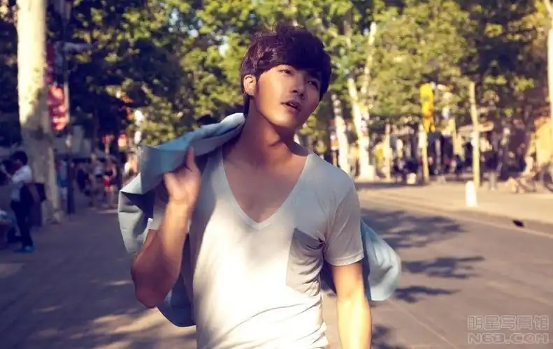 贺军翔写真-1024x647.145k.高清大图-明星写真馆n63.com