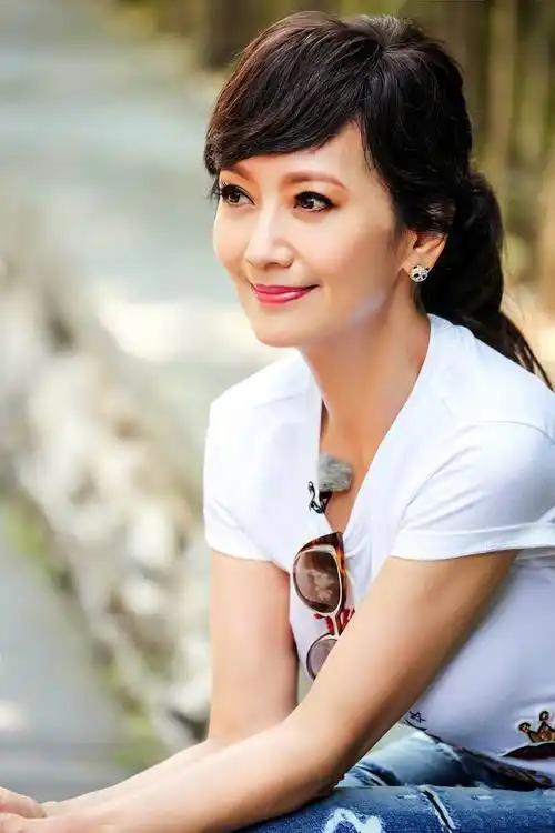 美女明星赵雅芝