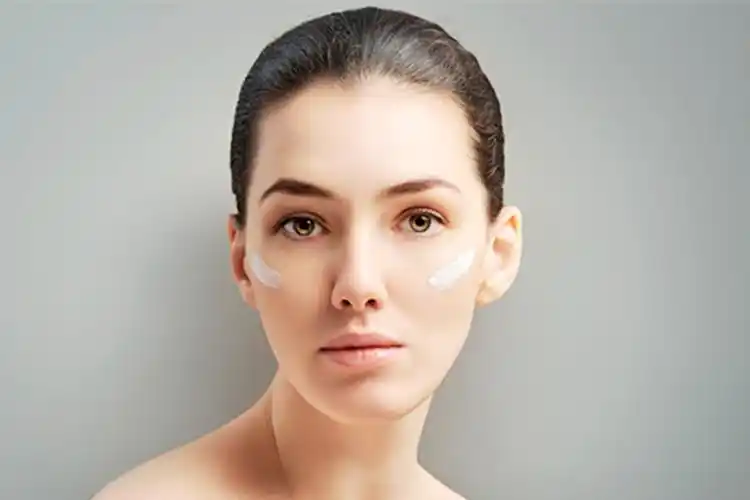 当受到外界刺激时,皮肤会发挥其天然保护功能.