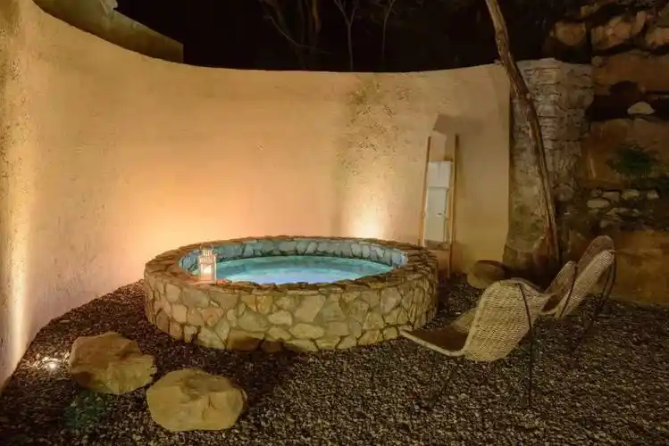 北京密云高端依山72户外私汤循环75加热