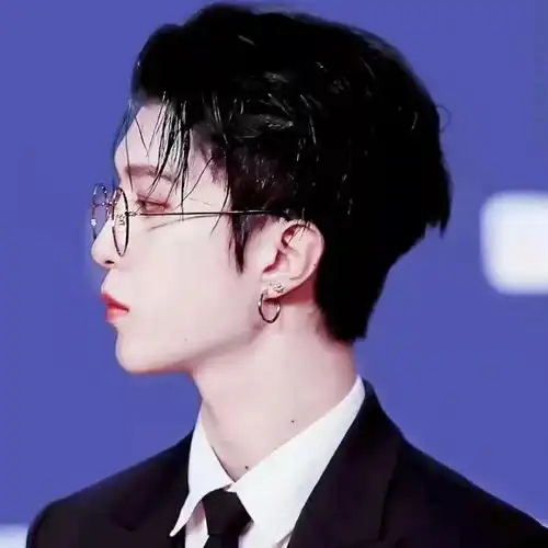 范丞丞滤镜头像