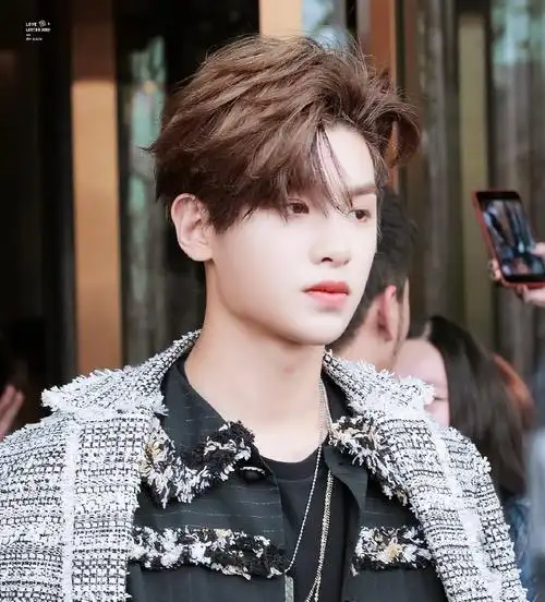 陈立农 范丞丞 justin黄明昊 林彦俊 朱正廷 王子异 小鬼王琳