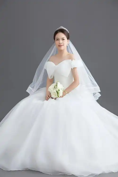 婚期倒计时 #晒一晒我的婚纱照 #官宣78 人生中拍的最美的 - 抖音