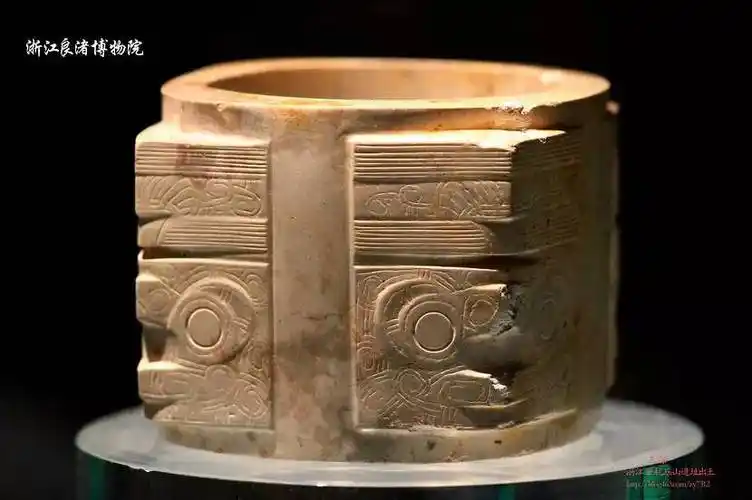品读良渚文化玉琮