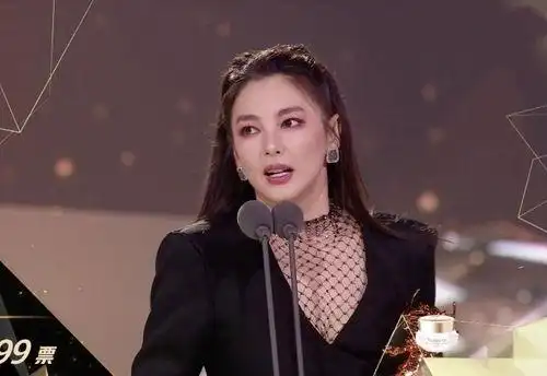 宁静评价万茜一针见血,万茜点赞宁静黑评引发热议,万茜有何回应?