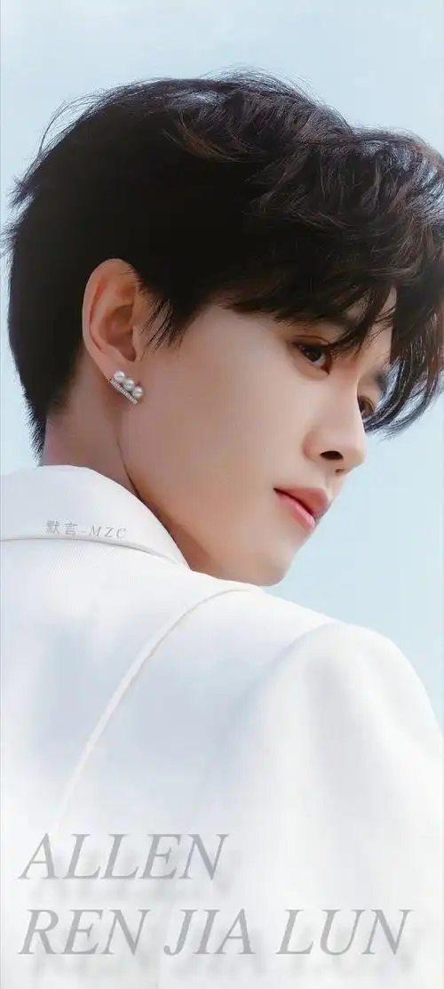 晚安,心上任@任嘉伦allen  任嘉伦|卡大头版壁纸 4p  #任嘉伦卫昭