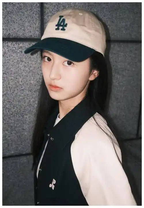 沈眉庄竟然14岁少女撞脸甄嬛传裴佳欣王一博大赞漂亮