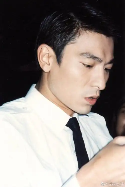 踩颜值踩到他身上刘德华用颜值告诉你什么叫帅了一辈子