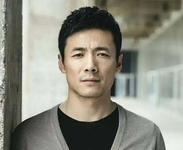 山海情祖峰工人逆袭当演员与妻子结婚10年无子女也恩爱